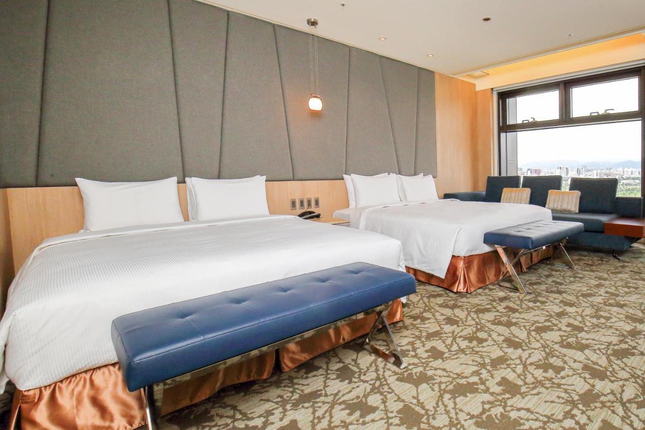 Kloud Hotel Taichung Exterior photo