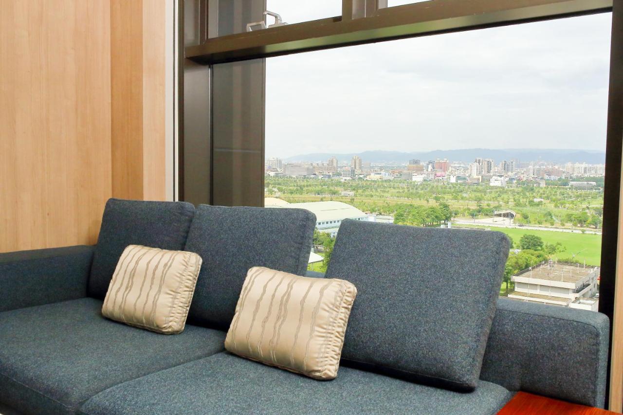 Kloud Hotel Taichung Exterior photo