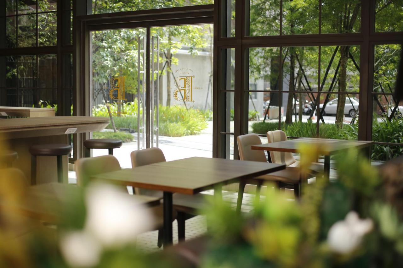 Kloud Hotel Taichung Exterior photo
