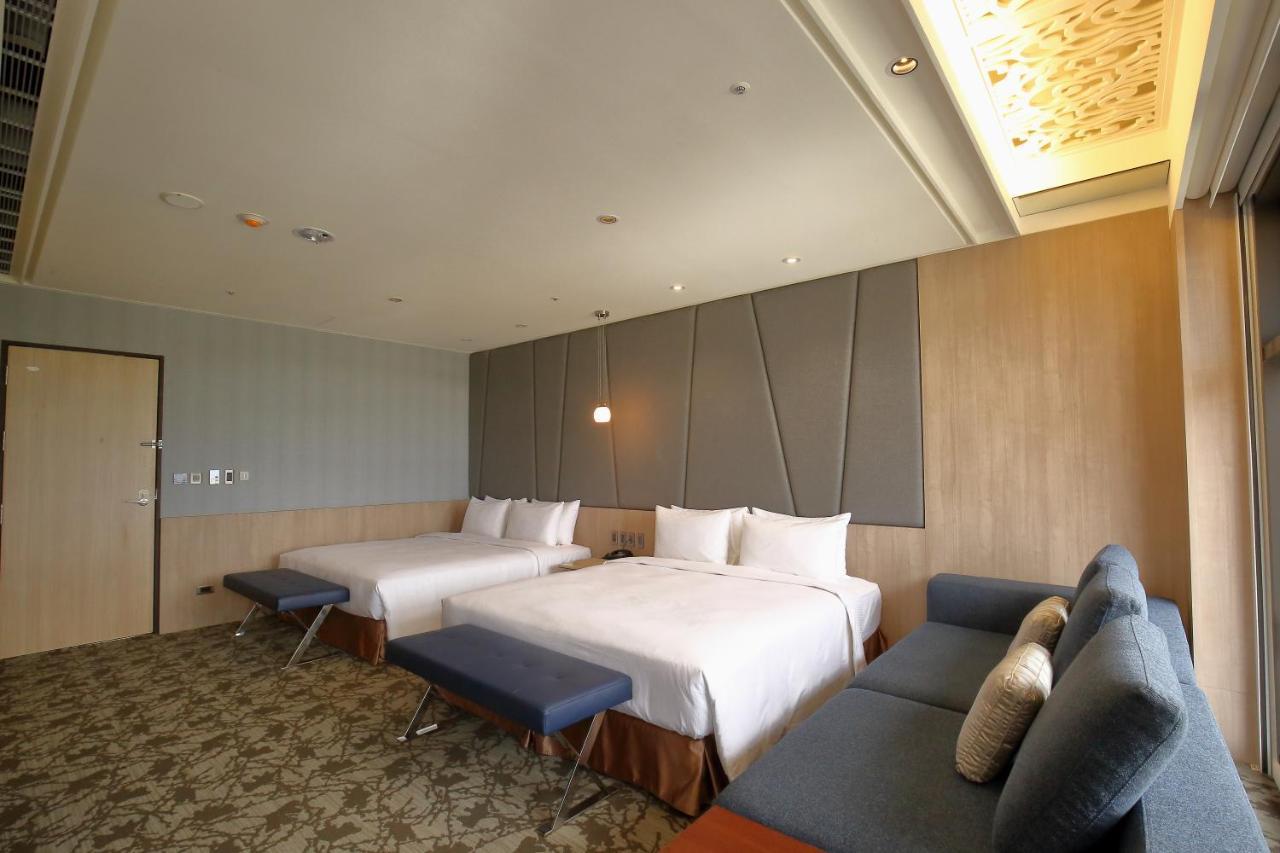 Kloud Hotel Taichung Exterior photo