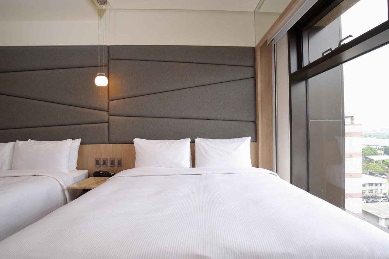 Kloud Hotel Taichung Exterior photo