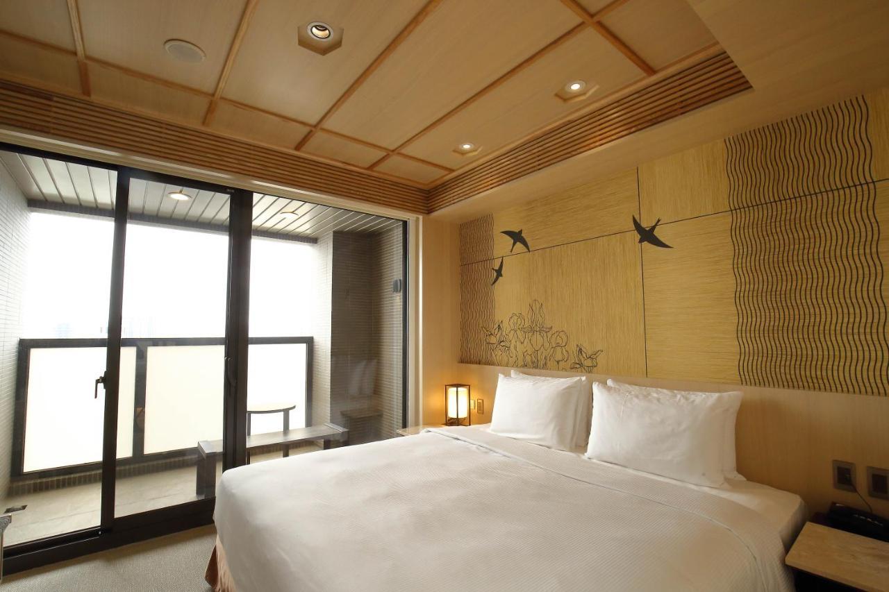 Kloud Hotel Taichung Exterior photo
