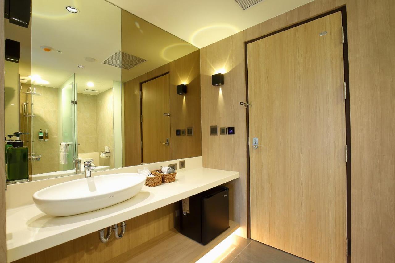 Kloud Hotel Taichung Exterior photo
