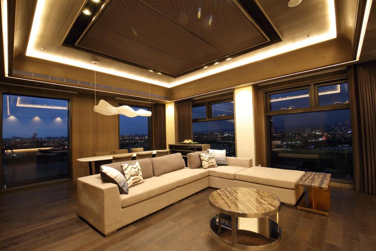 Kloud Hotel Taichung Exterior photo