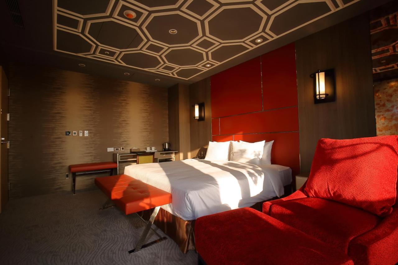 Kloud Hotel Taichung Exterior photo